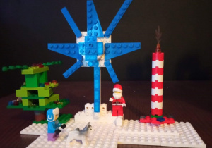 „Zimowe miasteczko”, kompozycja z klocków Lego